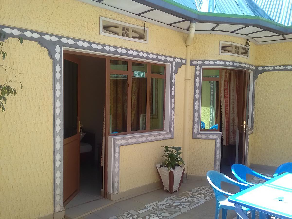 Gloria Motel Cyangugu Exterior photo